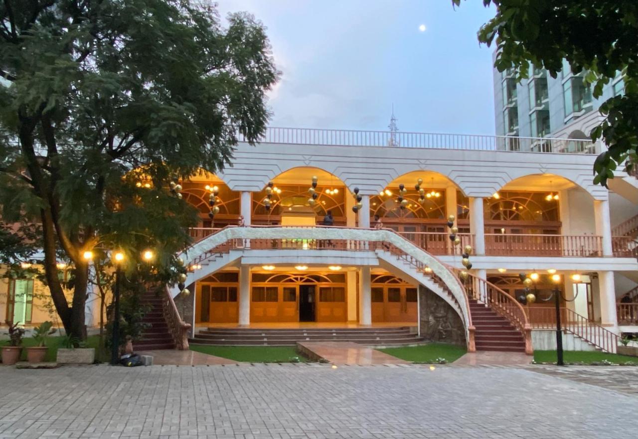 De Leopol Hotel Adís Abeba Exterior foto