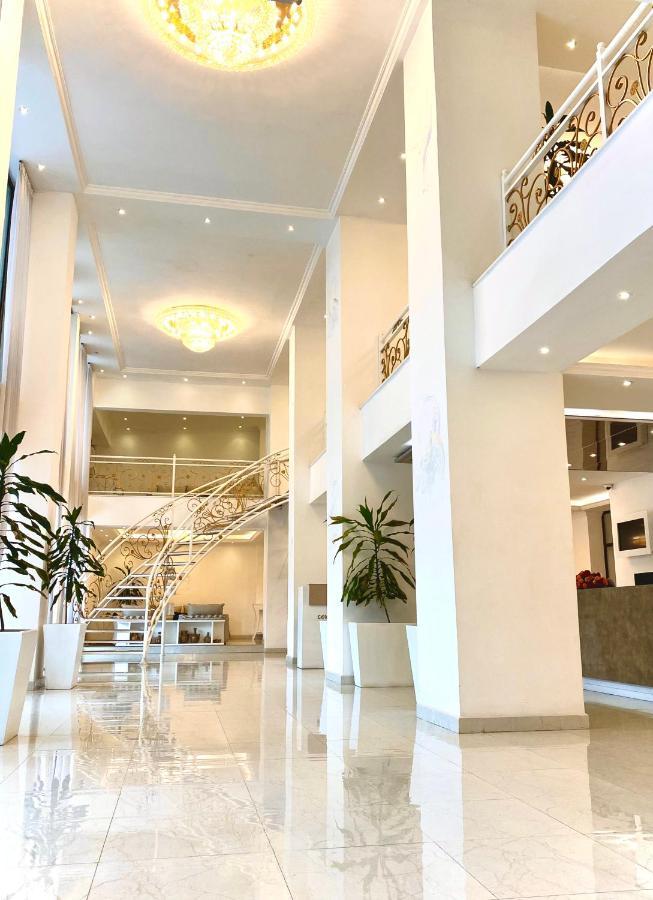 De Leopol Hotel Adís Abeba Exterior foto