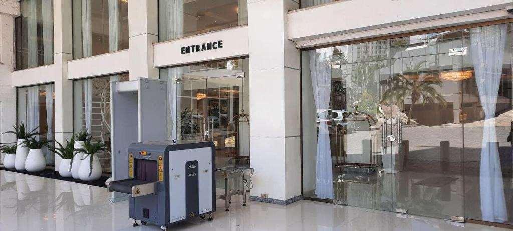 De Leopol Hotel Adís Abeba Exterior foto
